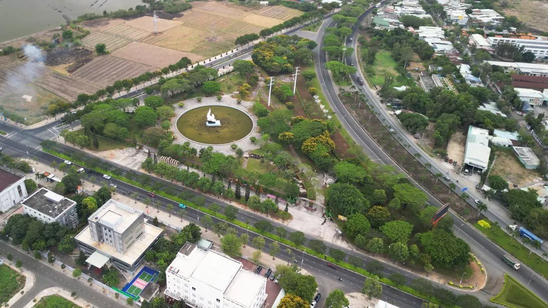 Công viên Chim Lửa
