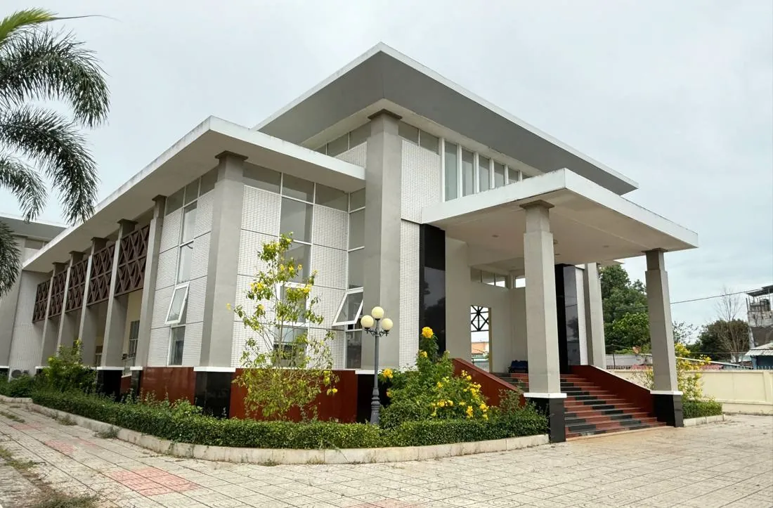 Hội trường UBND Ngãi Giao